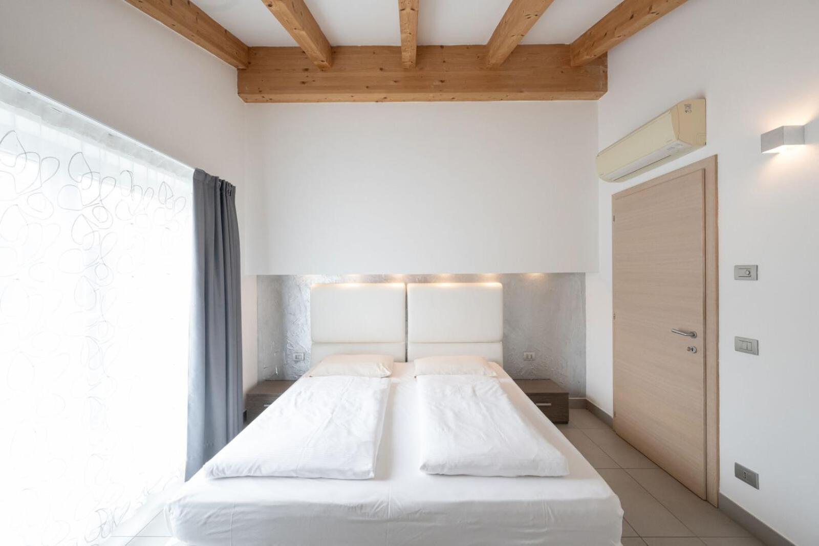 Residence Desiree Riva del Garda Exteriér fotografie
